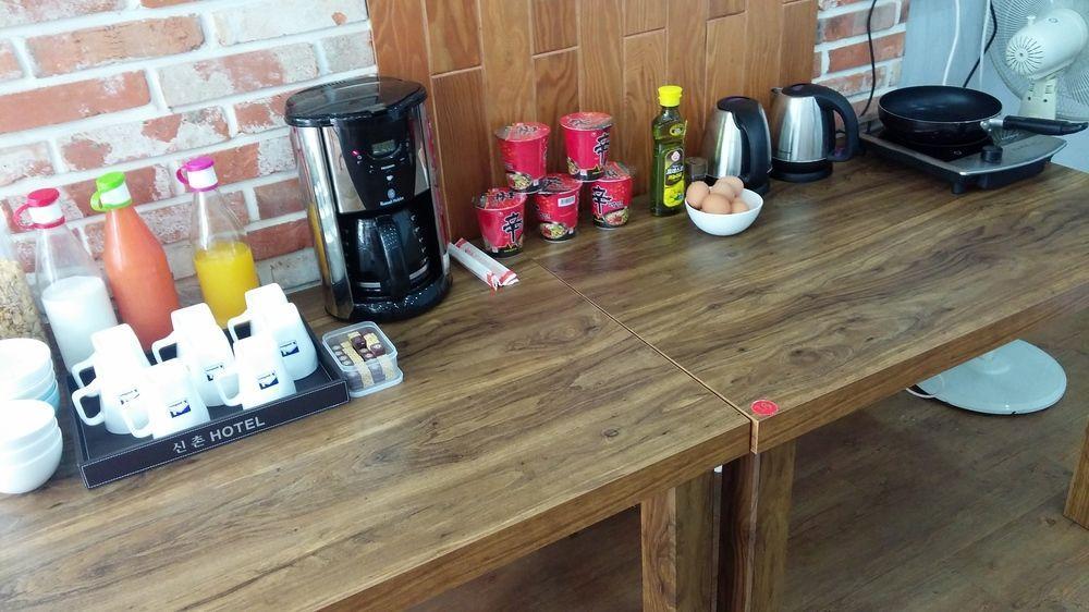 首爾 新村k旅馆2号酒店 外观 照片