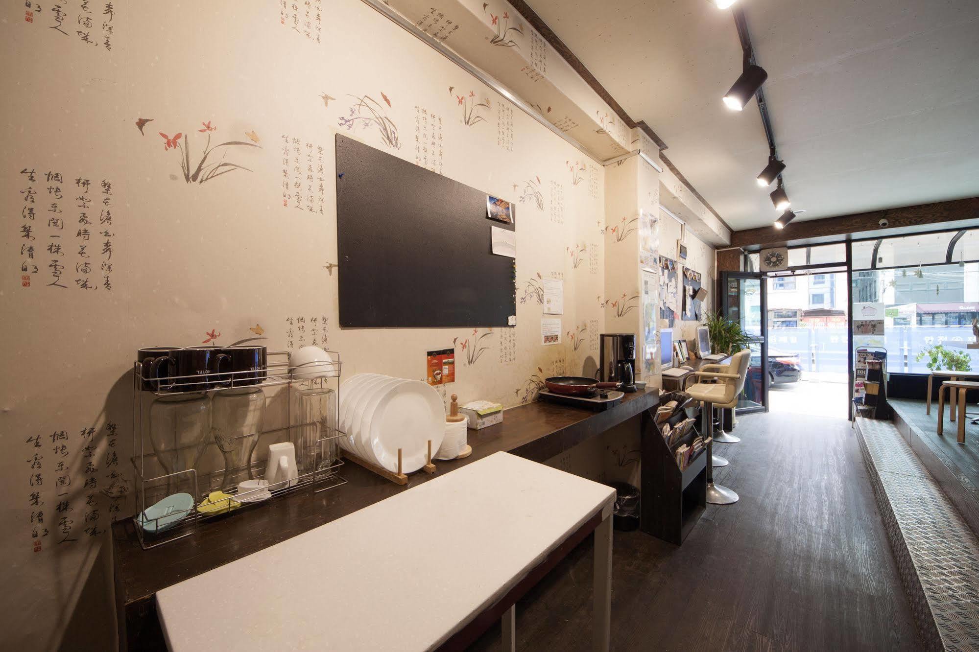 首爾 新村k旅馆2号酒店 外观 照片
